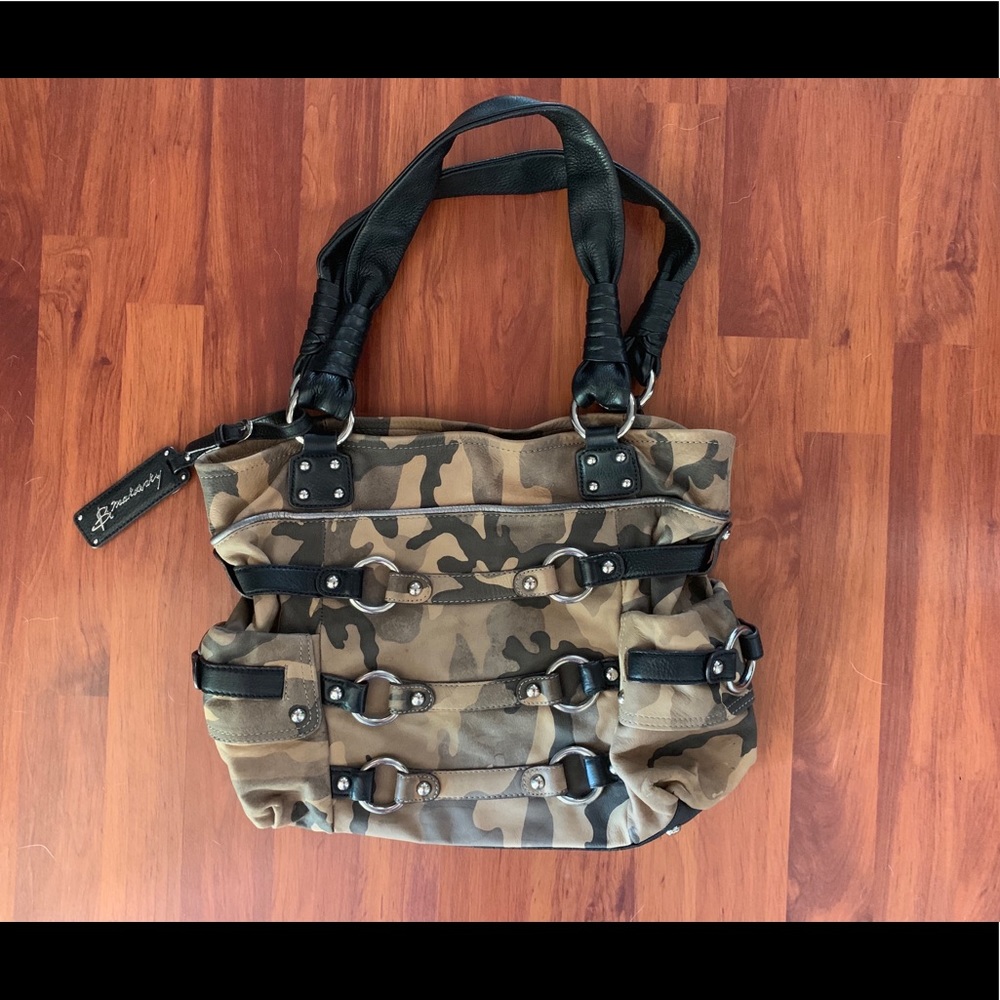 B. Makowsky camo Purse